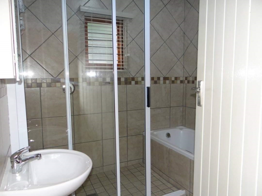  Bedroom Property for Sale in Ferreira Town Eastern Cape